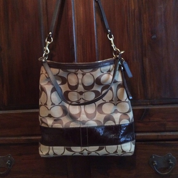 AUTHENTIC Coach monogram purse - Picture 1 of 3