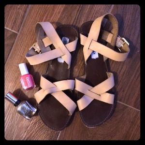 Steve Madden Strappy Gladiator Sandals (size 9.5)