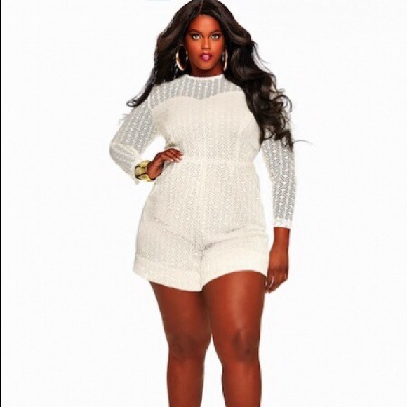 MONIF C 1X CREAM CROCHETED ROMPER HARD TO FIND!