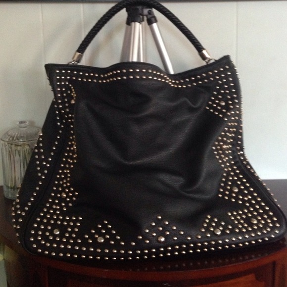 BLACK LEATHER STUDDED HOBO BAG