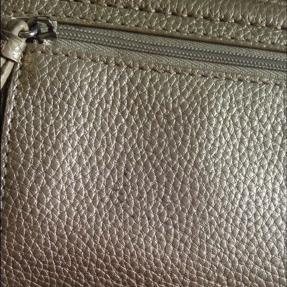 Gold Nine West wallet - Picture 4 of 4