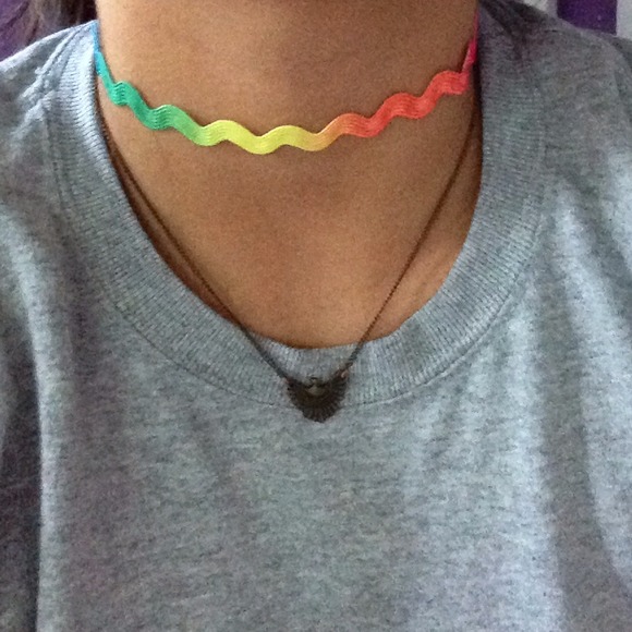 Jewelry - Rainbow choker