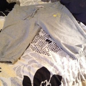Capri's- sweatpant material lounge