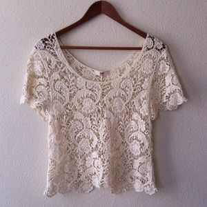Crochet cream crop top