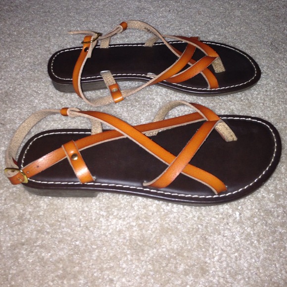 Shoes - Picture 2 of 3