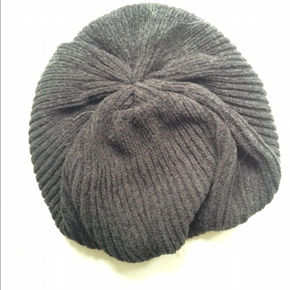 Black wool beanie