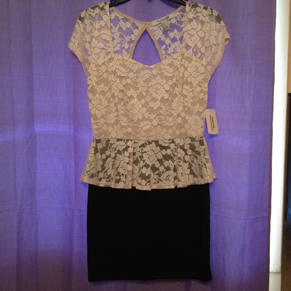Lace peplum dress