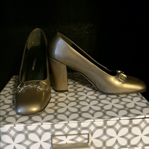 Kinda vintage Enzo Angiolini Pumps. Chunky heel. - Picture 2 of 4
