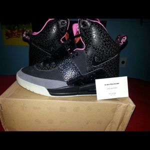 AUTHENTIC nike air zeezy one "blink" sz10 jordan