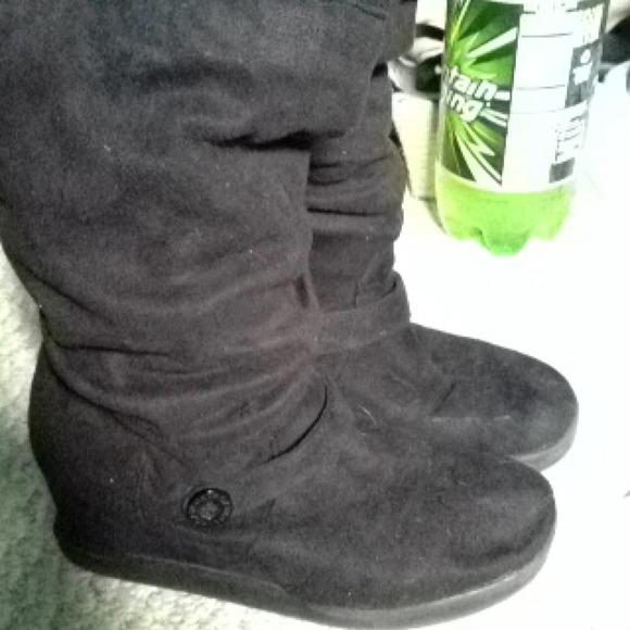 Black Roxy Boots