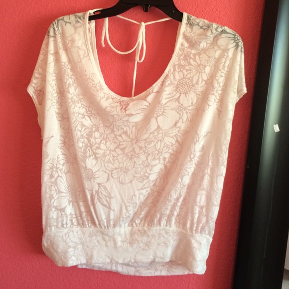 Forever 21 shirt