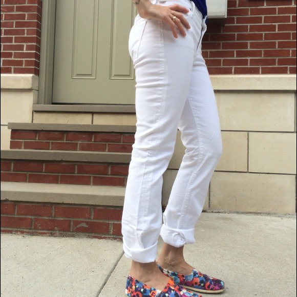 Citizens White Jeans - Picture 2 of 3