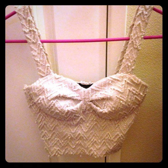 Foreign Exchange crop top - Picture 1 of 1