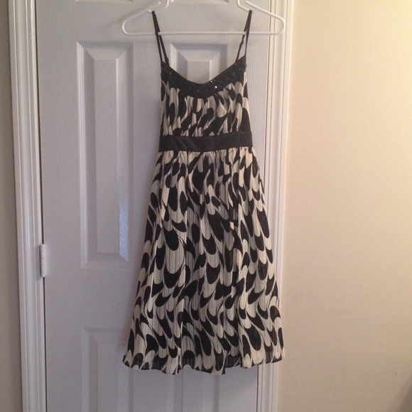 Black & Cream Dress Gold, Jewel, Sequin accents