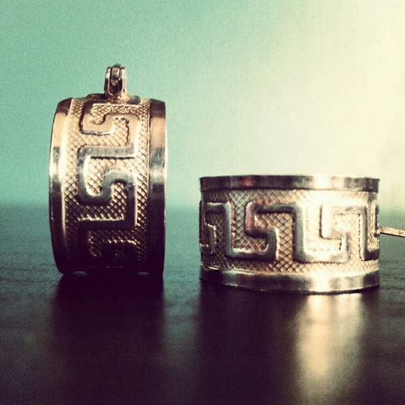 Sold in Bundle - Picture 1 of 2