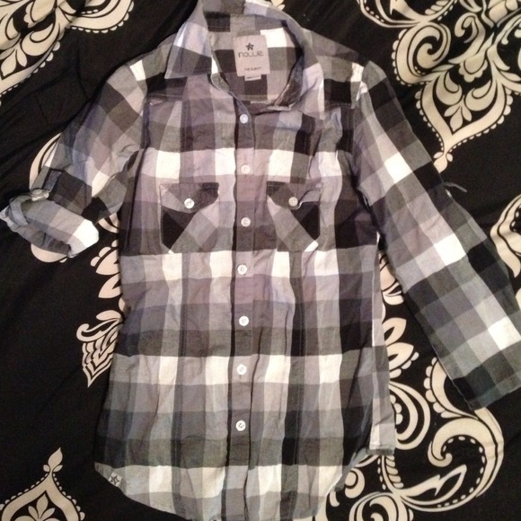 Nollie plaid, button up fitted shirt.
