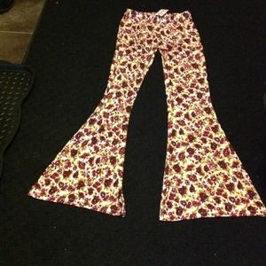 Novella Royale Janis  bells brand new plum  large