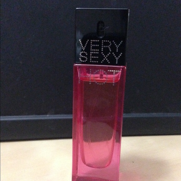 Victoria's Secret Very sexy hot!! 30ml edp
