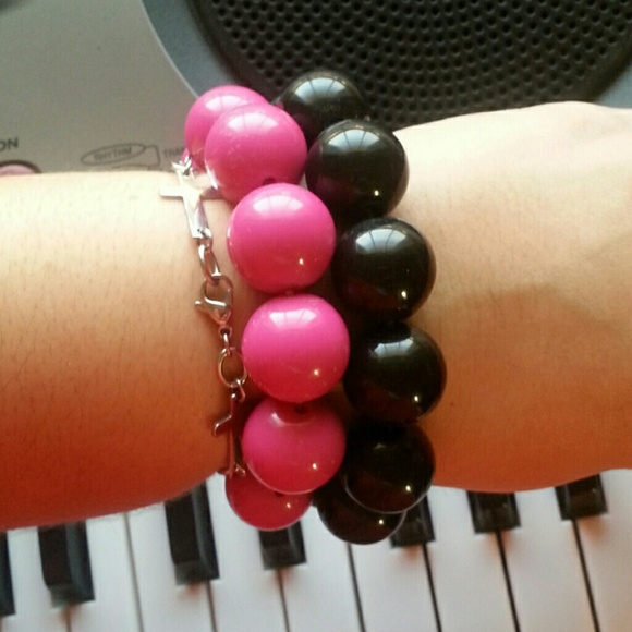 🌻PINK AND BLACK BUBBLE BRACELETS