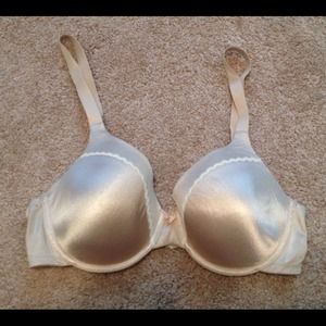 Vanity Fair bra- 38D