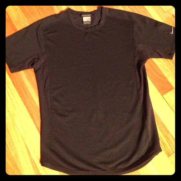 Black Nike Sphere Running Shirt