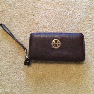 Tory Burch wristlet