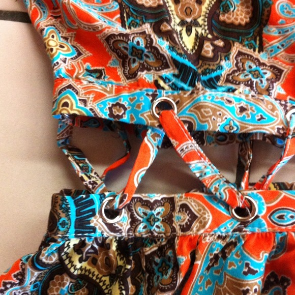 JOYCE Multi-colored pattern top - Picture 2 of 3