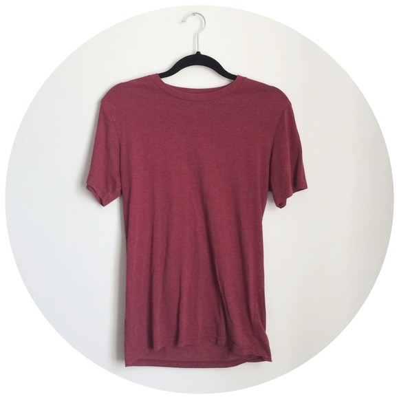🚫SOLD🚫with $10+ Purchase Mossimo Maroon T-Shirt