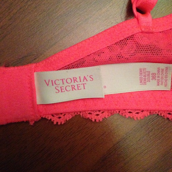 Bra from Victorias Secret - Picture 3 of 3