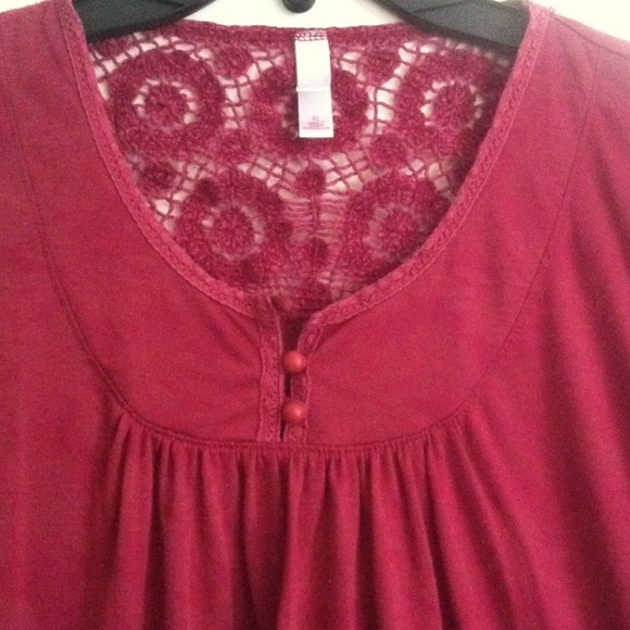 Maroon Long Sleeve - Picture 2 of 3