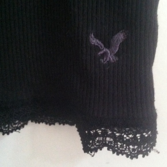 Black Lace Ribbed Tank - Picture 3 of 3