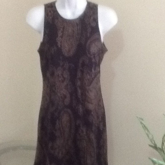 Dress - Picture 2 of 3