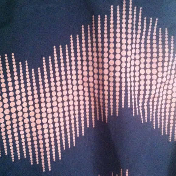 Blue and pink printed top - Picture 3 of 4