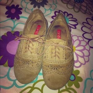 Esprit Jackie Oxfords
