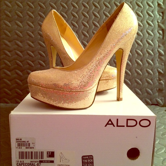 ALDO Sparkling Gold Platform Pumps