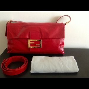 ❗️SOLD❗️Fendi XL baguette, red patent leather