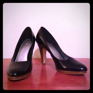Blk Patent Leather Pumps