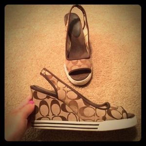 🎀🎀🎀PRICE REDUCED🎀🎀🎀 COACH WEDGES