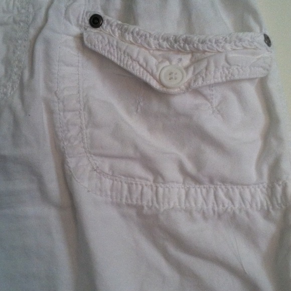 white Mossimo cotton shorts - Picture 2 of 4