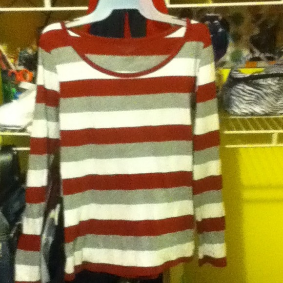 Red. Grey. White top - Picture 1 of 1