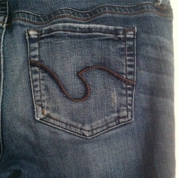 Capri Jeans - Picture 3 of 4