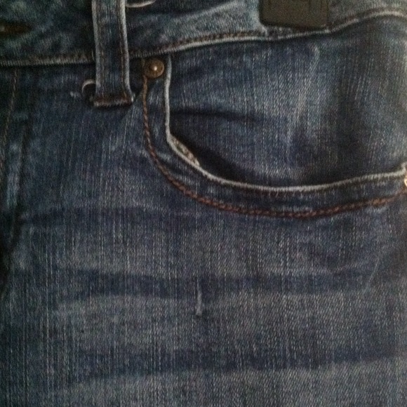 Capri Jeans - Picture 4 of 4