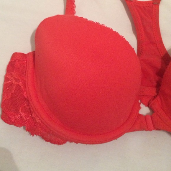 ❤️❤️SOLD ON MERCARI- VS RacerBack Bra - Picture 2 of 4