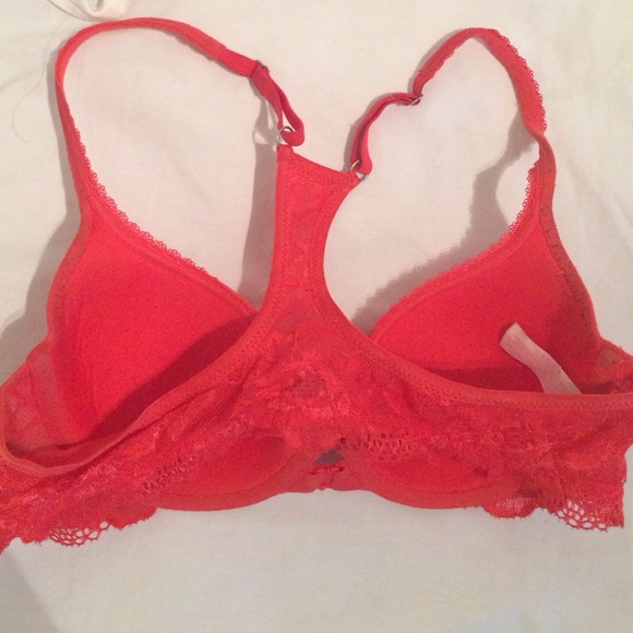 ❤️❤️SOLD ON MERCARI- VS RacerBack Bra - Picture 4 of 4