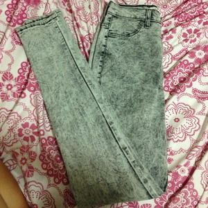 acid washed high waisted jeans.