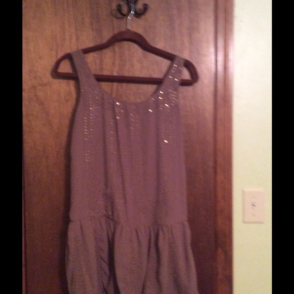 Sleeveless taupe dress szS