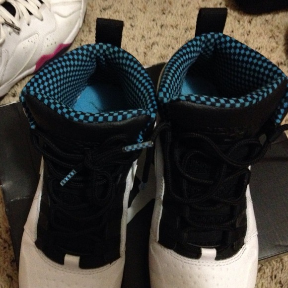 Jordan retro 1s - Picture 3 of 3