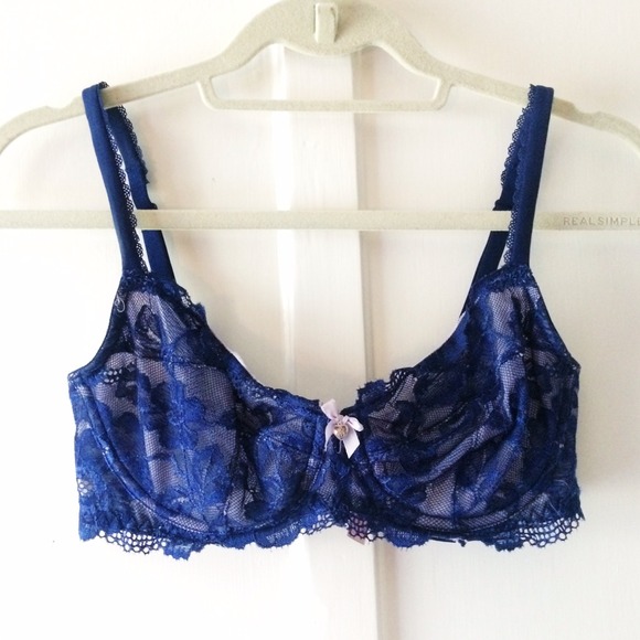 Victoria's Secret 32DD unlined bra