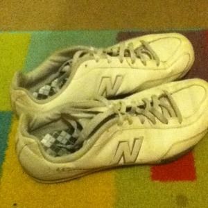 New balance shoes