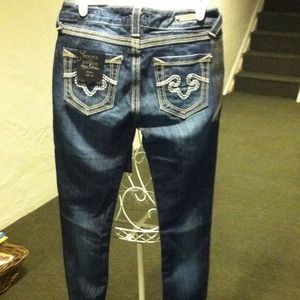 Skinny leg denim